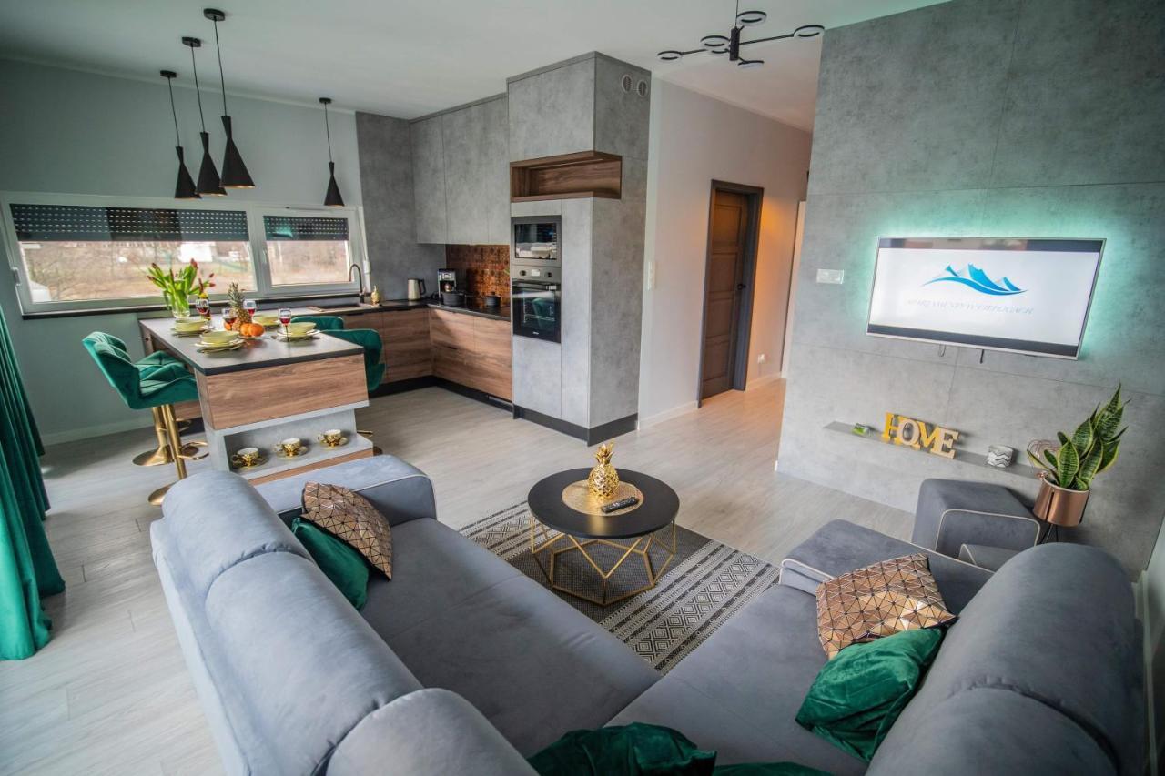 Apartament W Cieplicach Deluxe 옐레니아구라 외부 사진